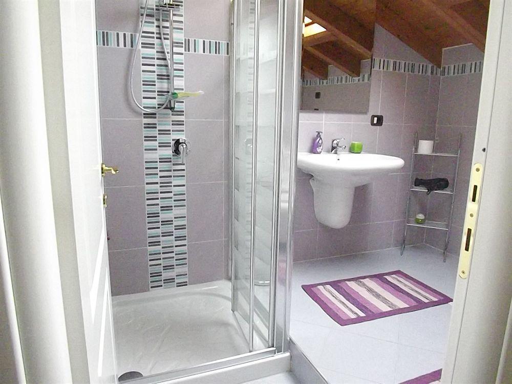Il Gelsomino Bed & Breakfast Ferno Bagian luar foto