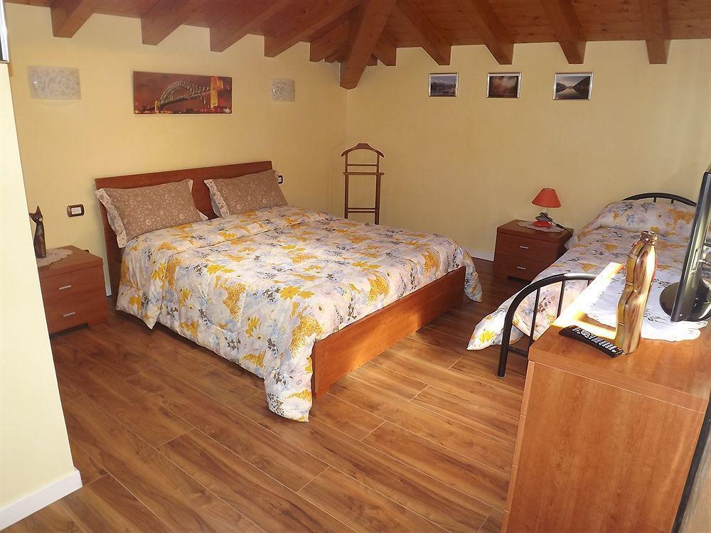 Il Gelsomino Bed & Breakfast Ferno Bagian luar foto