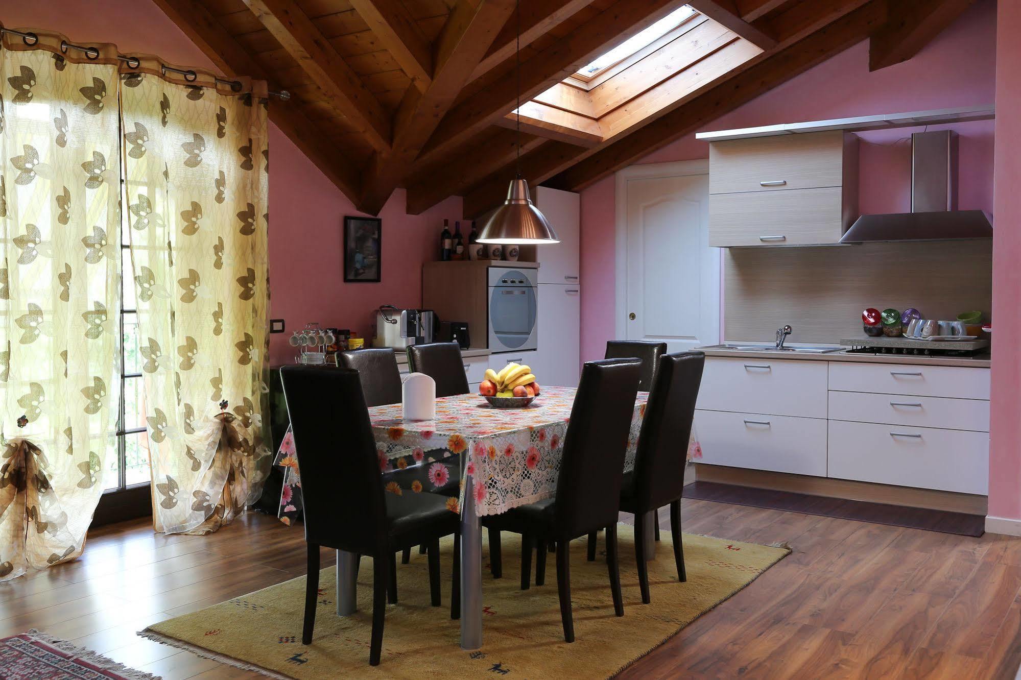 Il Gelsomino Bed & Breakfast Ferno Bagian luar foto