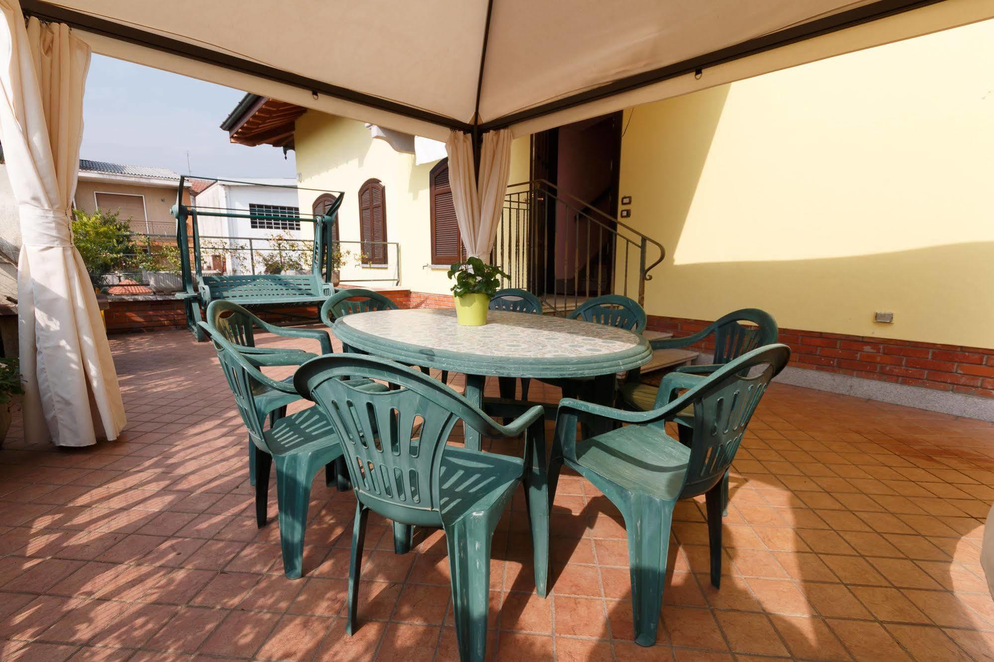 Il Gelsomino Bed & Breakfast Ferno Bagian luar foto